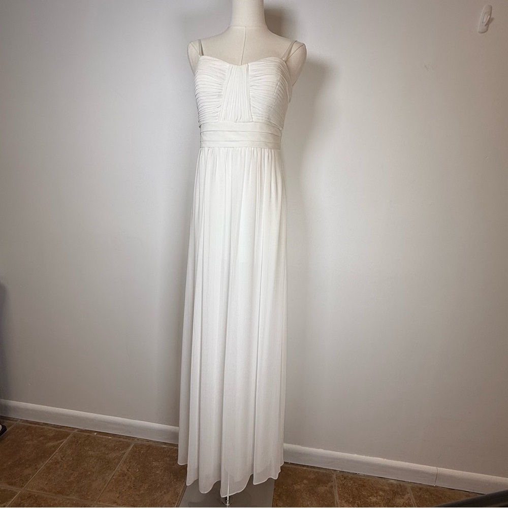 Cinderella Design White Sleeveless Sweetheart Gown Size Medium